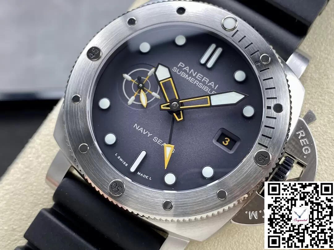 PANERAI SUBMERSIBLE PAM1323